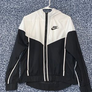 NIKE Windbreaker